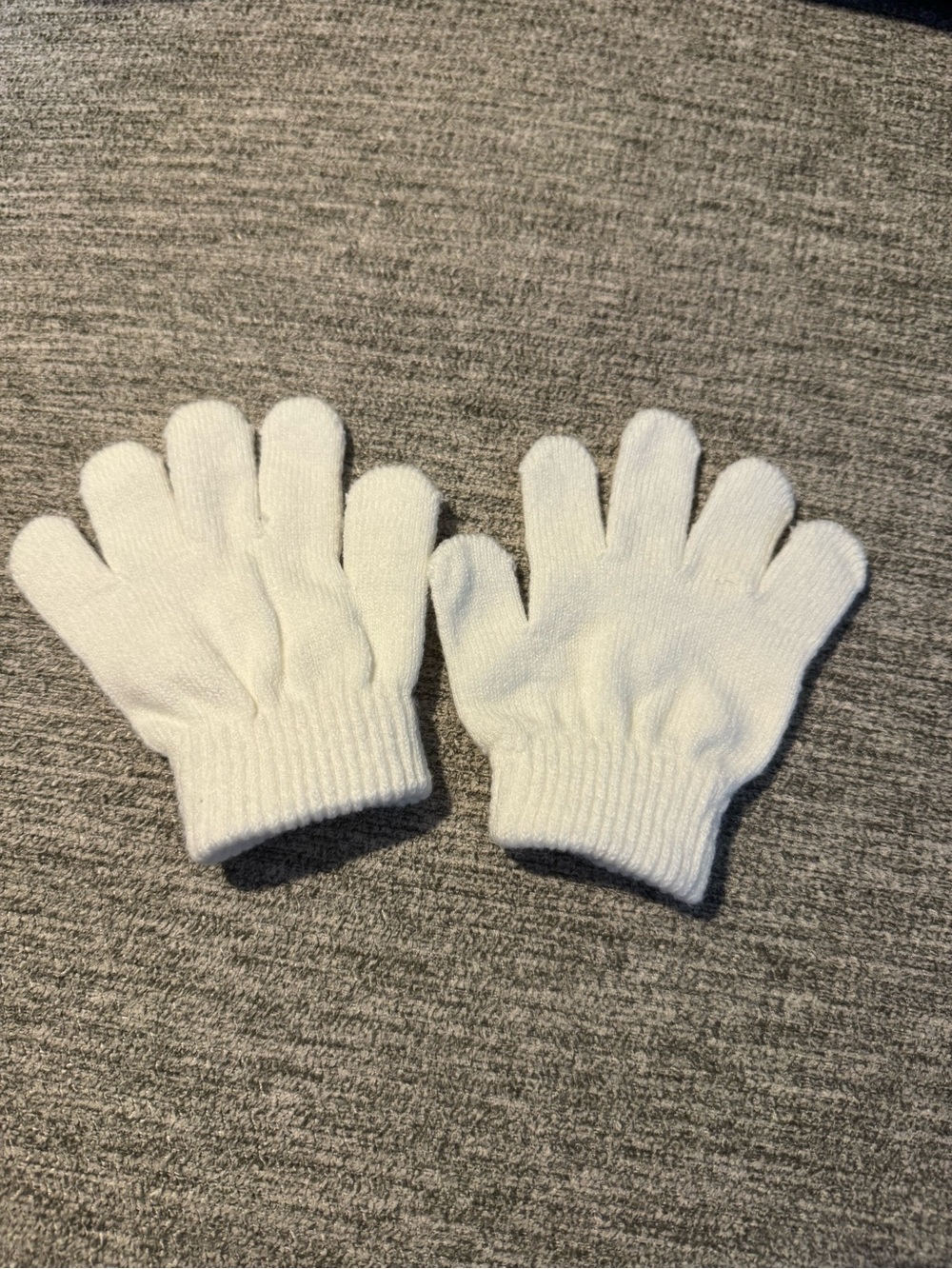 Kids White Knit Gloves - Soft Winter Fit